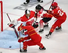 亿万28娱乐-冰球大奖赛上演强强对话,东海霹雳队淘汰对手漠南天虎队,战术调整见效;回归即成焦点的简单介绍