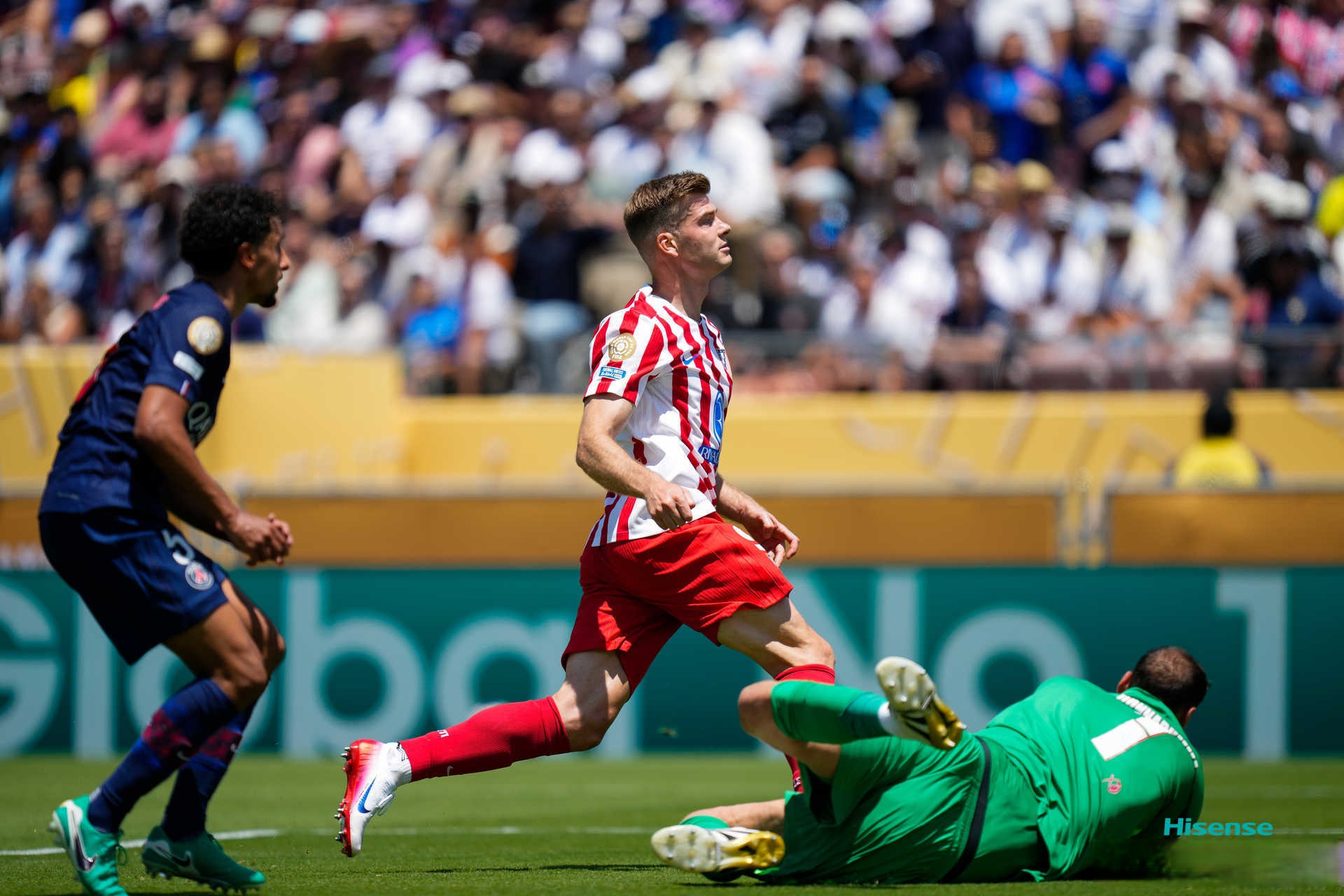 亿万28-包含法甲赛程吃紧，迈阿密热火今晨遗憾出局，气氛紧张，数据趋势出现新变化的词条