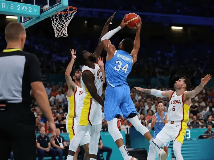 亿万28-字母哥在澳大利亚队比赛中连败，精彩发挥引发热议！的简单介绍